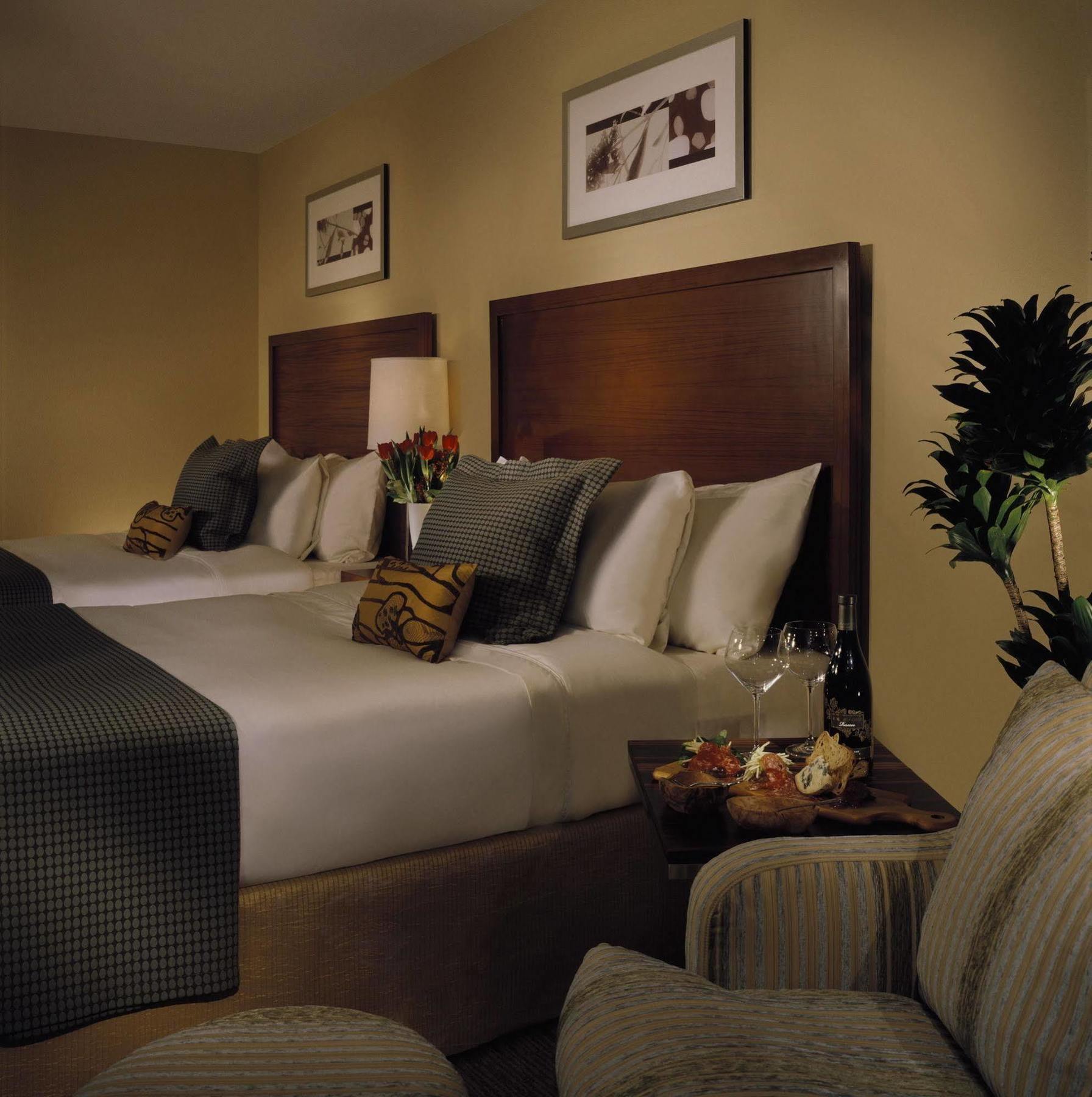 The Heathman Hotel Kirkland Extérieur photo