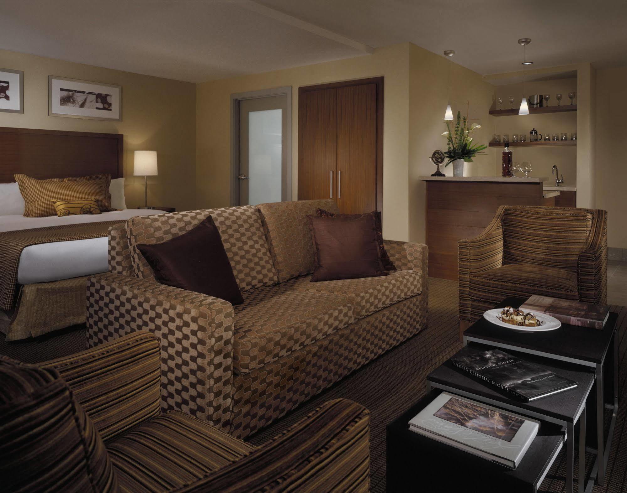 The Heathman Hotel Kirkland Extérieur photo