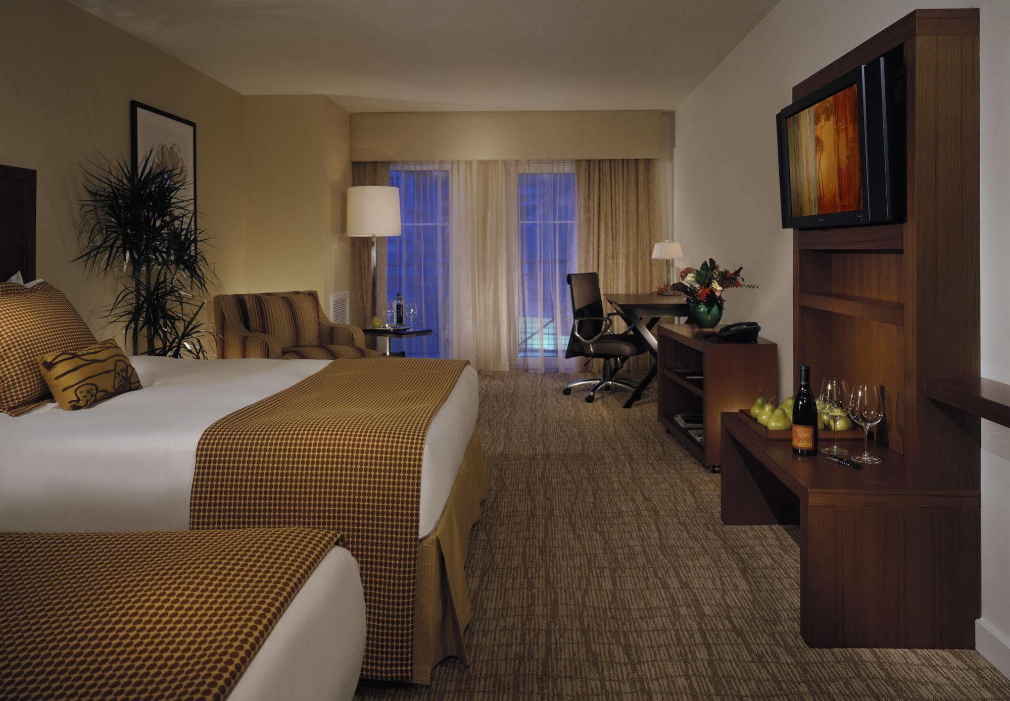 The Heathman Hotel Kirkland Extérieur photo
