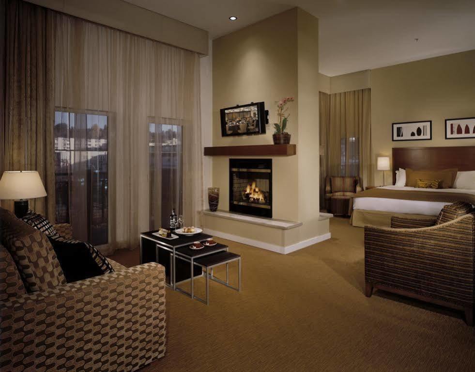 The Heathman Hotel Kirkland Extérieur photo